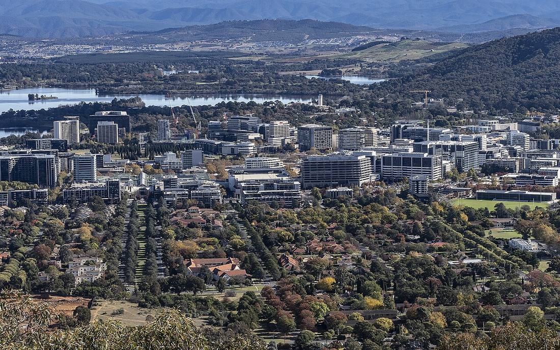 Cooma Snowy Mountains Airport: the airport and the towns a transfer from OOM serves