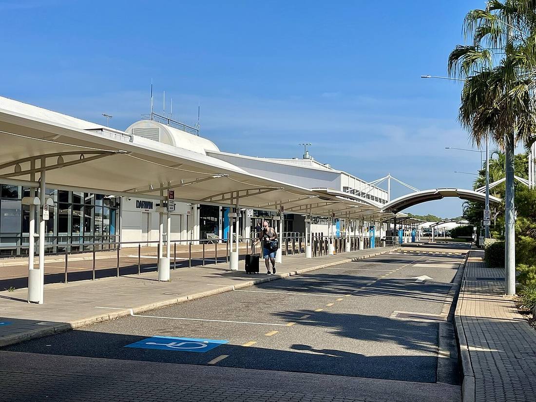 Darwin International Airport / RAAF Darwin: the airport and the towns a transfer from DRW serves