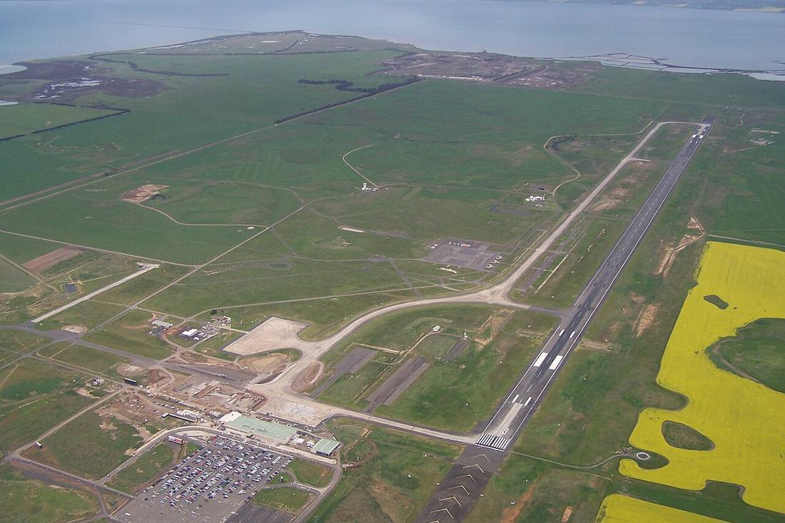 Melbourne Avalon International Airport: the airport and the towns a transfer from AVV serves