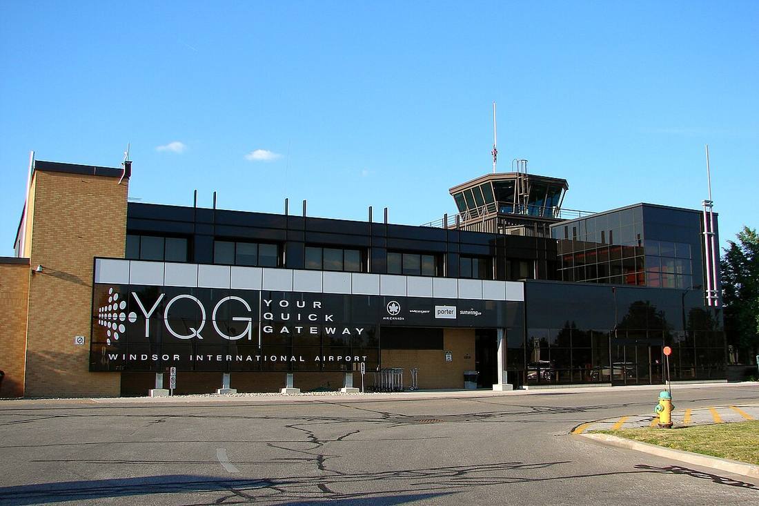 Windsor International Airport: the airport and the towns a transfer from YQG serves