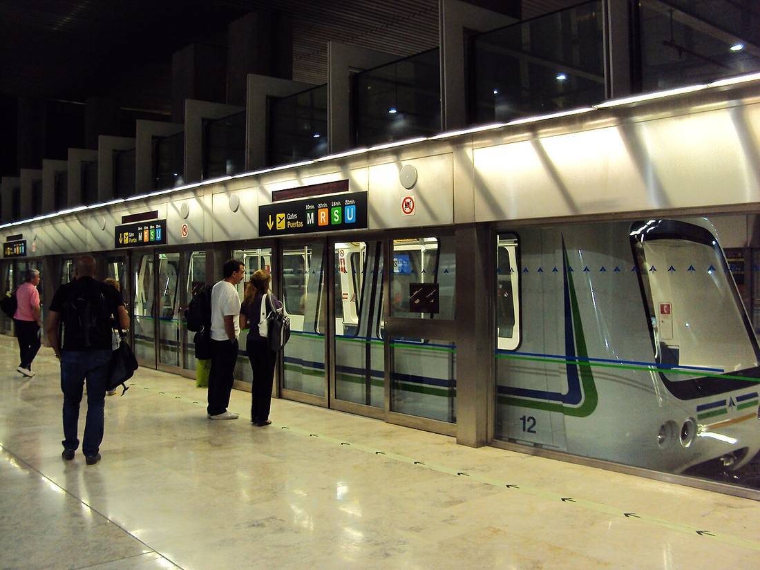 Adolfo Suárez Madrid–Barajas Airport: the airport and the towns a transfer from MAD serves