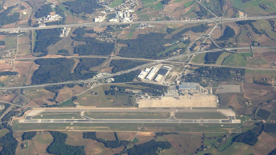 Girona-Costa Brava Airport: the airport and the towns a transfer from GRO serves