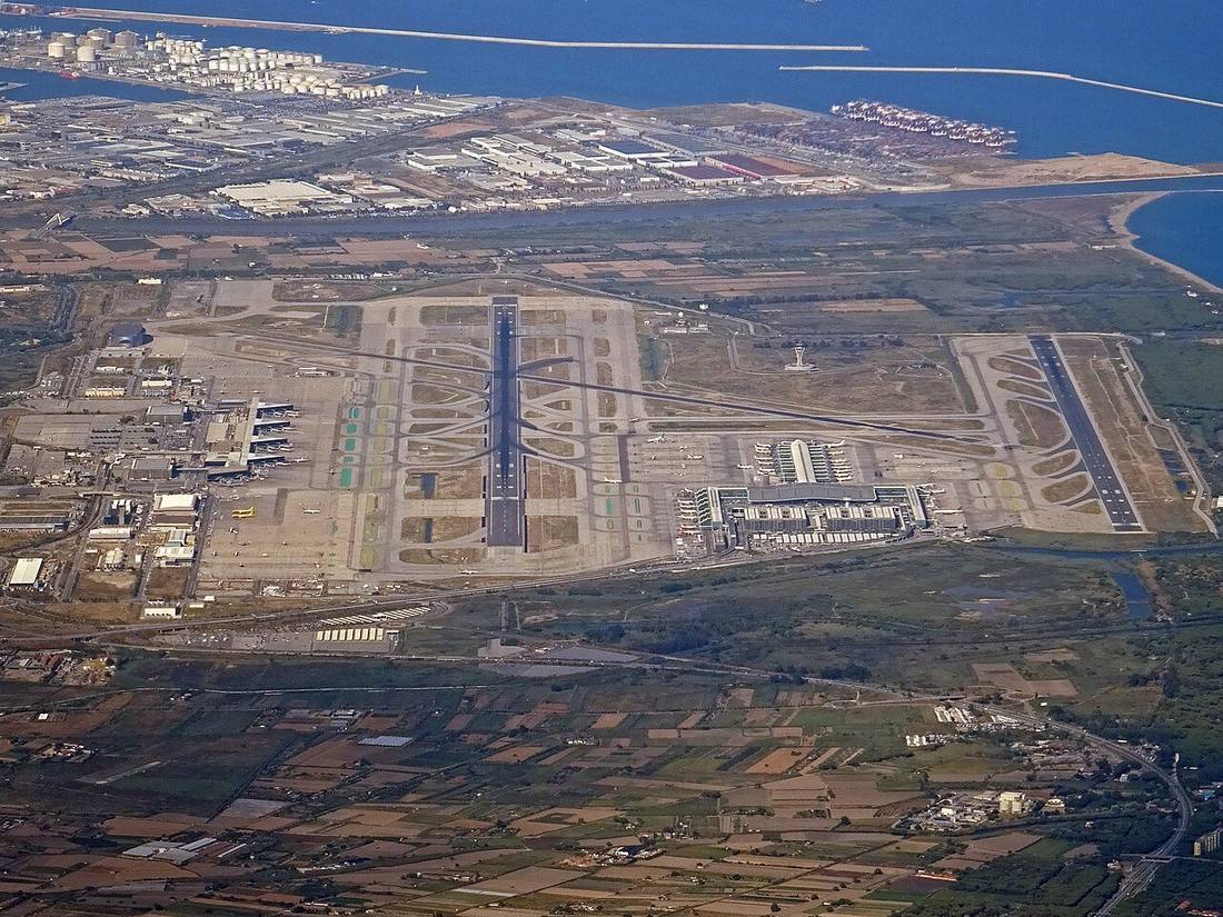 Josep Tarradellas Barcelona-El Prat Airport: the airport and the towns a transfer from BCN serves
