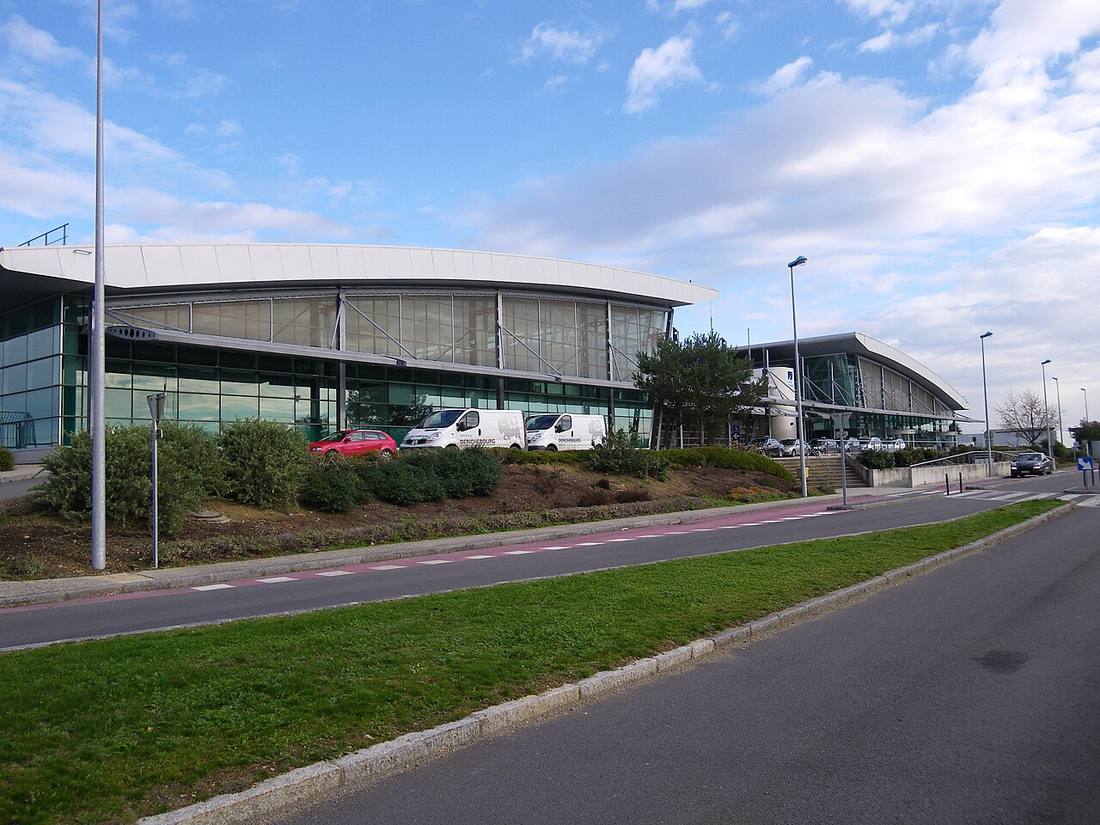 Rennes-Saint-Jacques Airport: the airport and the towns a transfer from RNS serves