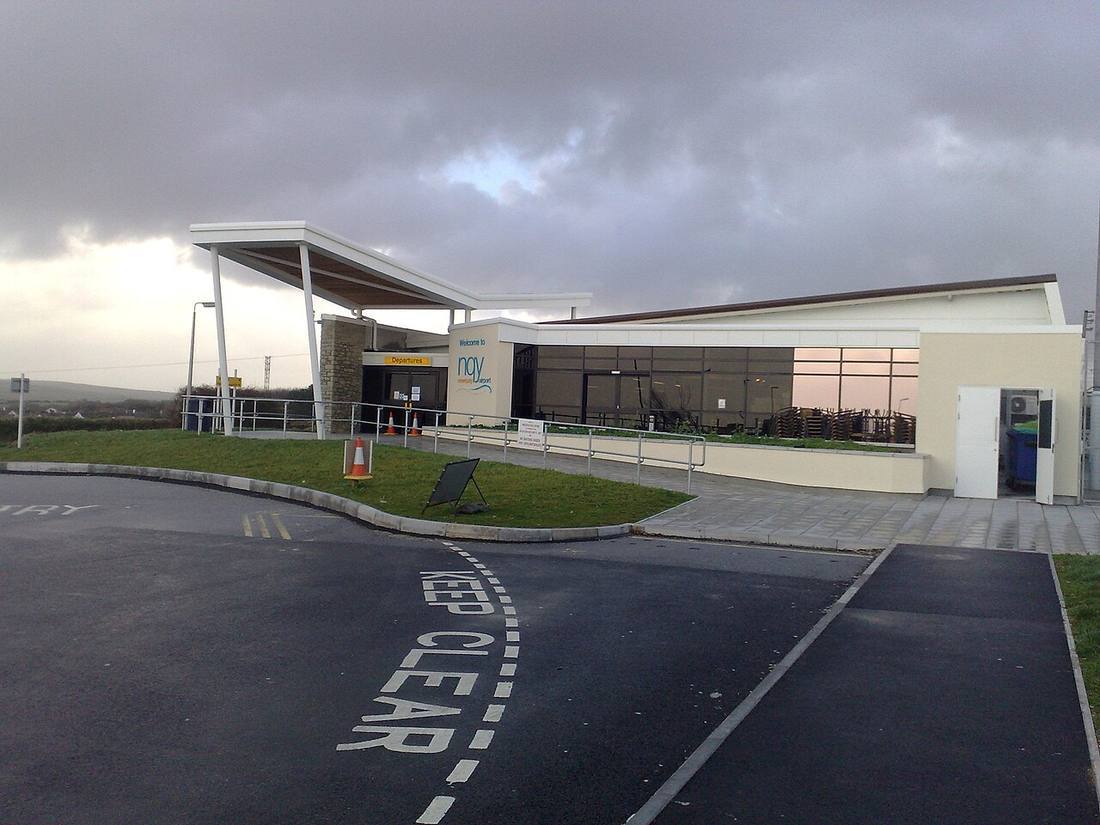 Cornwall Airport Newquay: the airport and the towns a transfer from NQY serves