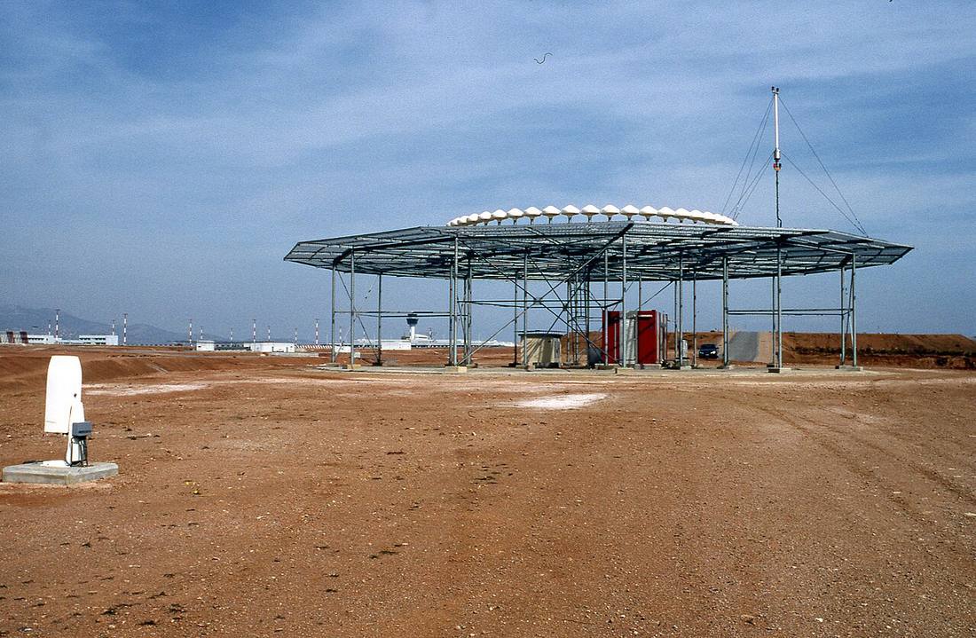 Athens Eleftherios Venizelos International Airport: the airport and the towns a transfer from ATH serves