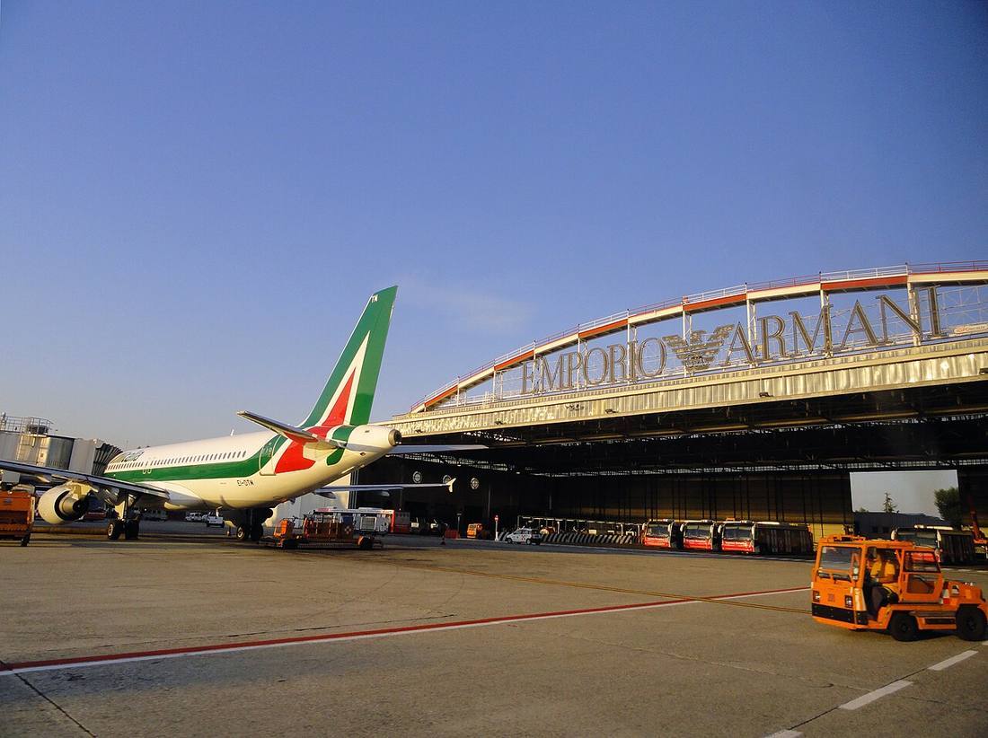 Milano Linate Airport: the airport and the towns a transfer from LIN serves