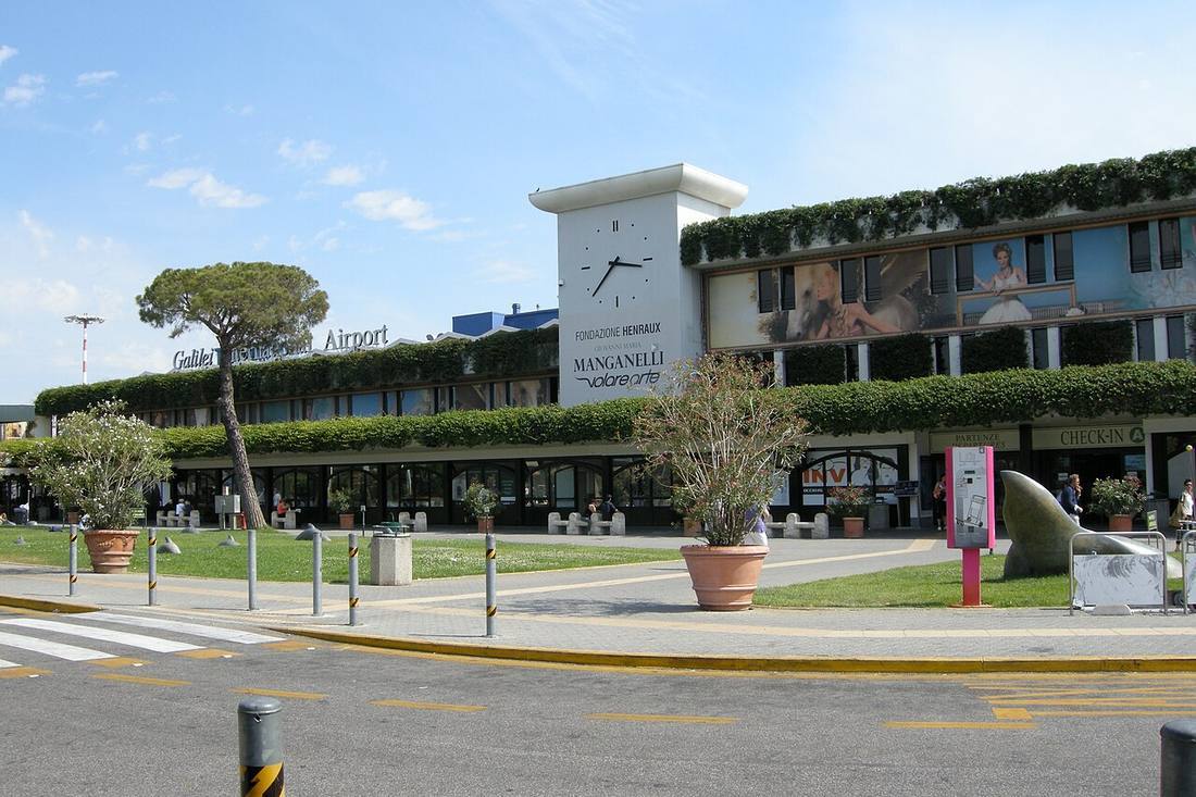 Pisa International Airport: the airport and the towns a transfer from PSA serves