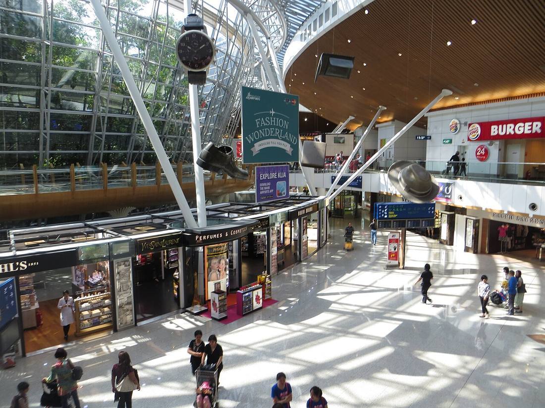 Kuala Lumpur International Airport: the airport and the towns a transfer from KUL serves