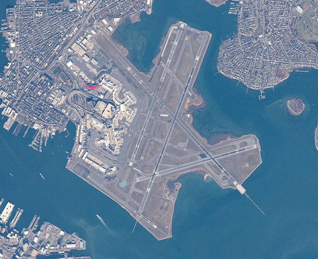 Boston Logan International Airport: the airport and the towns a transfer from BOS serves