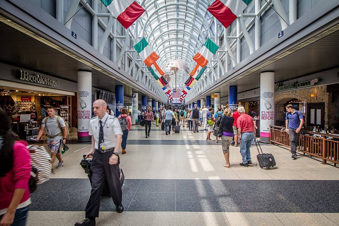 Chicago O'Hare International Airport: the airport and the towns a transfer from ORD serves