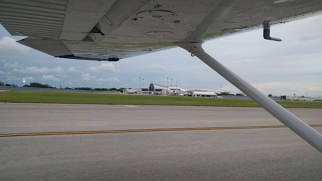 Daytona Beach International Airport: the airport and the towns a transfer from DAB serves