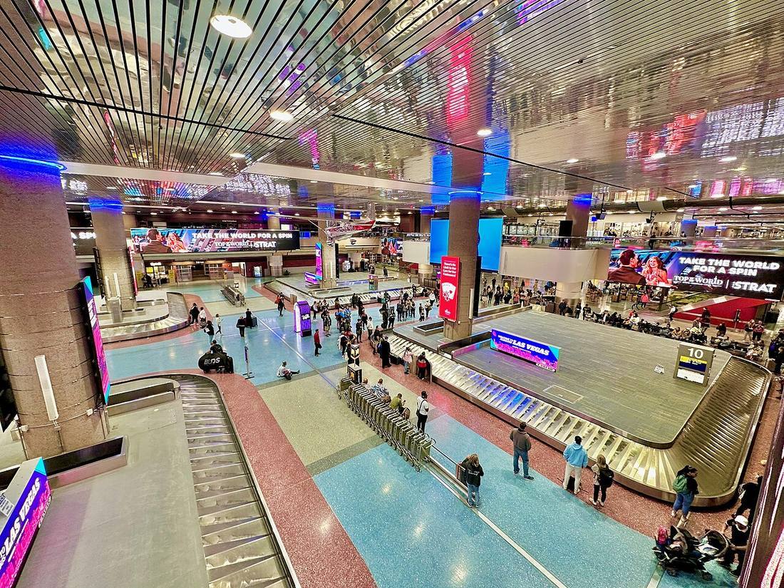 Harry Reid International Airport: the airport and the towns a transfer from LAS serves