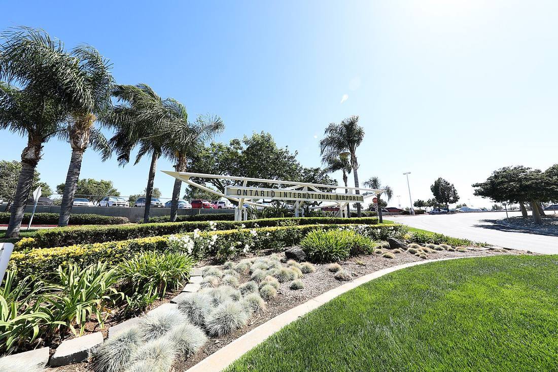 Ontario International Airport: the airport and the towns a transfer from ONT serves
