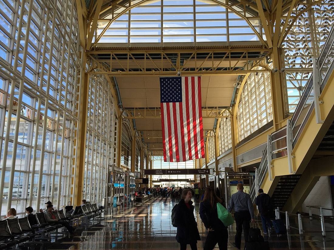 Ronald Reagan Washington National Airport: the airport and the towns a transfer from DCA serves