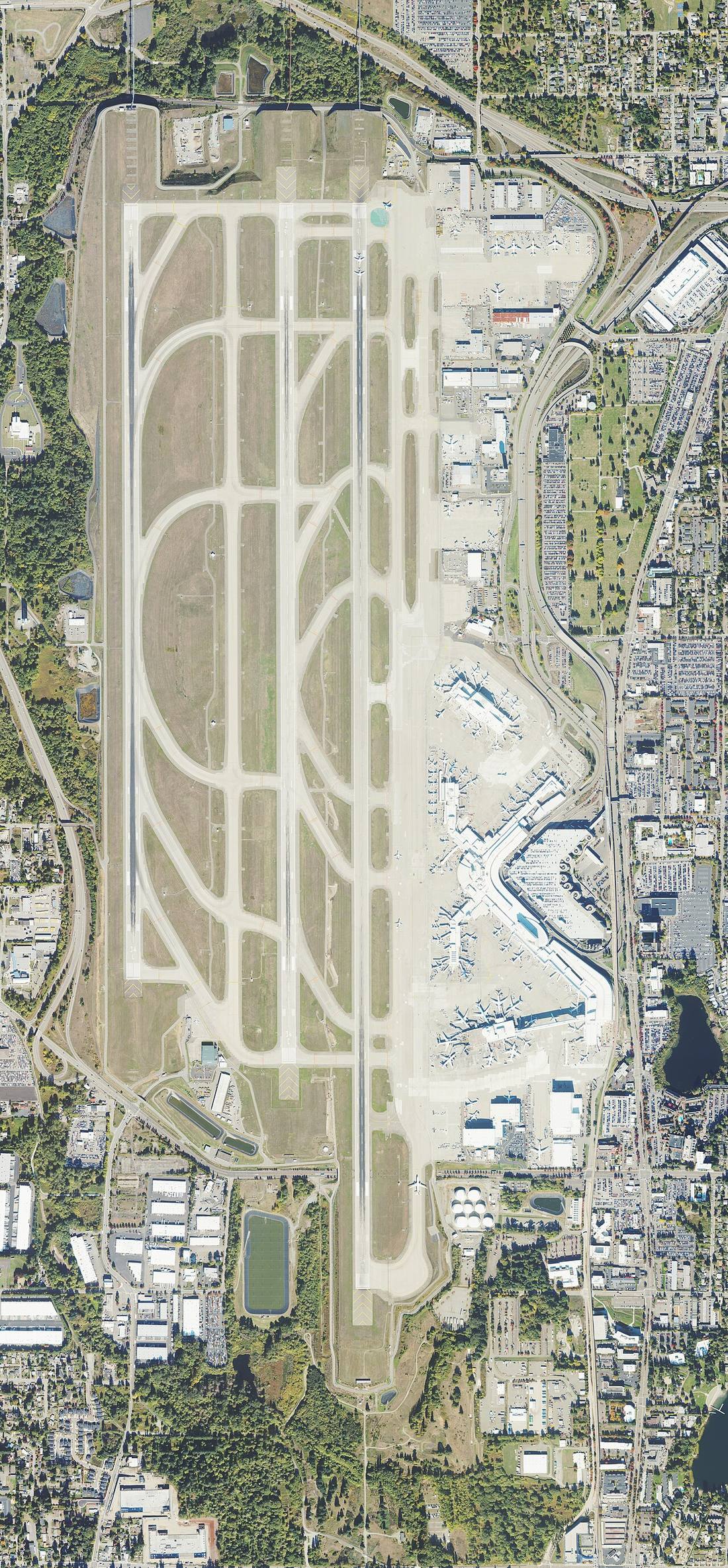 Seattle–Tacoma International Airport: the airport and the towns a transfer from SEA serves